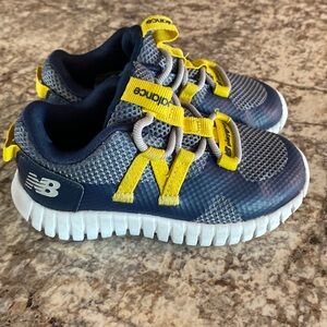 Toddler boys 8W New Balance Shoes